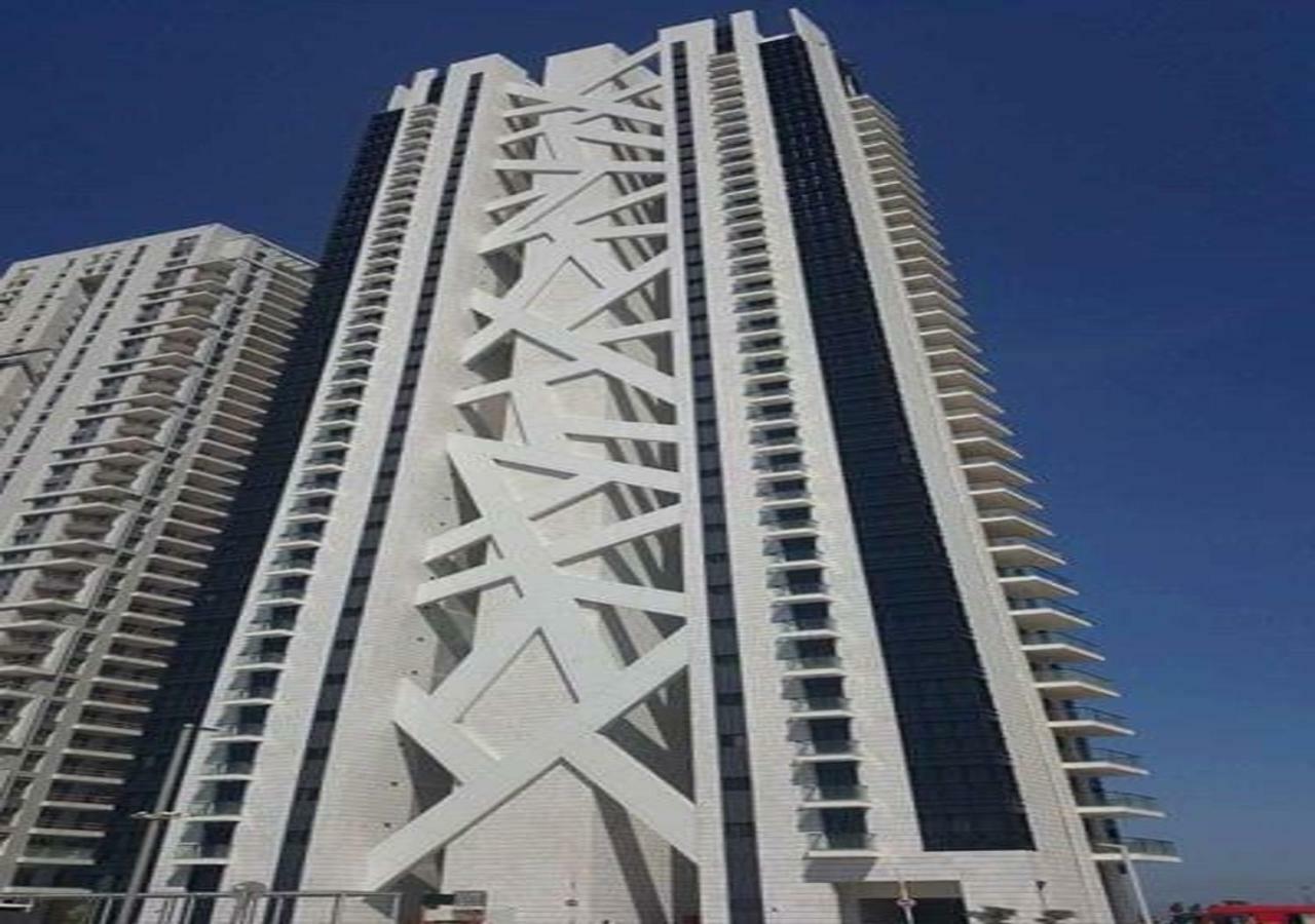 Oַ&O Group- Luxury Apt Tower Best Sea View Bat Yam Exterior photo